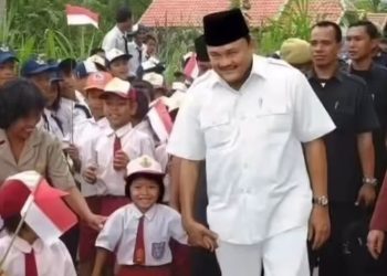 Gandi: Dari Gandengan Alex Noerdin Menjadi Guru Inspiratif