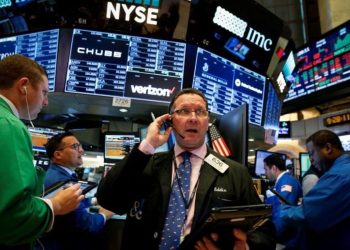 Wall Street Tertekan Lonjakan Minyak dan Data Lapangan Kerja AS