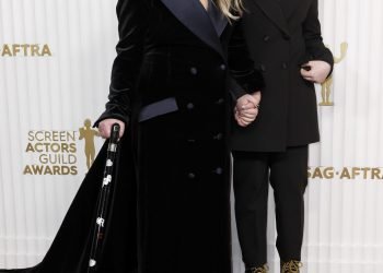 Christina Applegate buys burial plots as death approaches