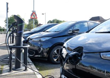 Why Aussie Drivers Shun EVs
