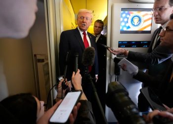 Trump’s Top Senator Warns Iran