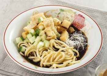 Asal-Usul Rujak Mie Palembang: Keunikan Cuko Khas