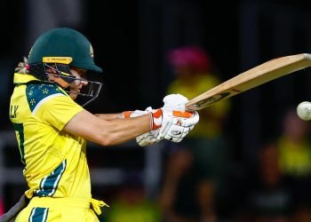 Healy’s Heroics: Australia Clinch Series