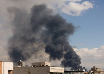Prancis Mundur dari Suez: Imbas Serangan Iran