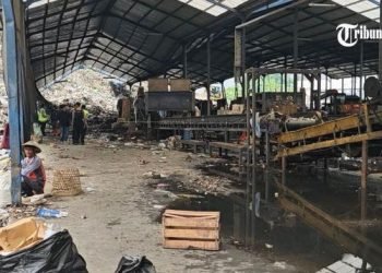 Detik Mengerikan: Korban Mesin Giling TPA Solo Masih Bergerak Sebelum Tewas