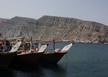 Tutup Hormuz: Bertahan Berapa Lama Cadangan Minyak Dunia?