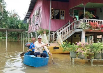 Sabah Floodwaters Hold Steady