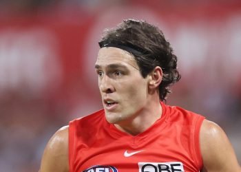 Swans sweat as Gulden’s shoulder worry looms post-Brisbane win