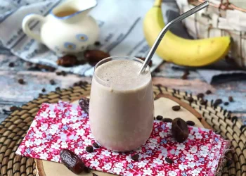 Morning Mojo: Coffee Date Smoothie