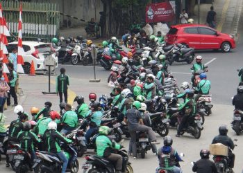 Krisis Ojol: Driver Kritis, Pilih Untung