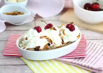 Banana Split: Iconic Ice Cream Delight