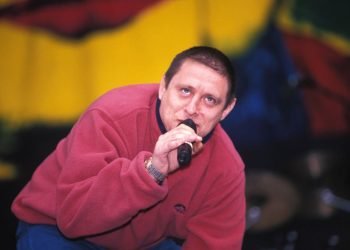 Shaun Ryder’s terrifying encounter with a killer orangutan on the beach