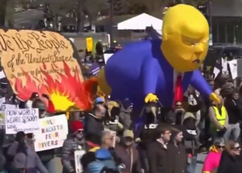 Trump Effigy Paraded by ‘No Kings’ Protesters in Australia