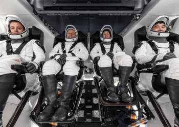 Aussie Astronaut Muted in Space: Mystery Unfolds