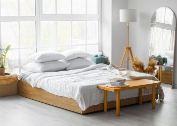 Hindari Cermin Pembawa Sial di Kamar Tidur