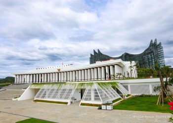Cuaca Ambon 4 Maret 2026: Langit Kelabu Sepanjang Hari