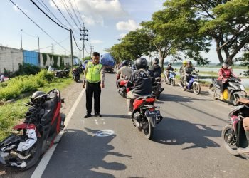 Maut Senggolan: Pemuda Gresik Tewas Tertabrak Truk di Surabaya