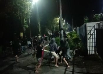 Tawuran Maut di Wae Waso: Puluhan Pemuda Terlibat, Polisi Sita Senjata