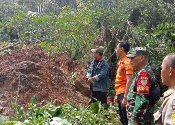 Longsor Megamendung: Hujan Semalam Paksa Warga Bogor Mengungsi