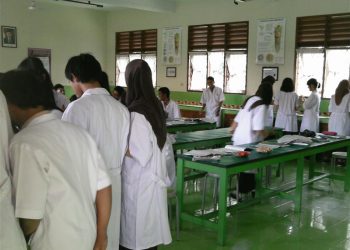 Siswa SMAN 1 Purwakarta Diblacklist Universitas Karena Hina Guru?