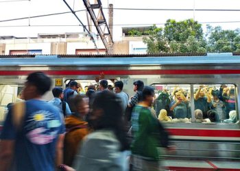 Rute KRL Cikarang Ditutup Sementara, Hanya Sampai Stasiun Bekasi