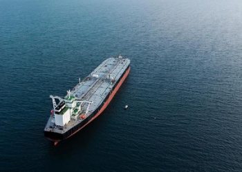 Kapal Militer di Selat Hormuz: Pelanggaran Gencatan