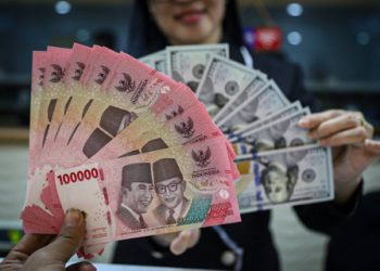 Rupiah turun ke Rp 17.135 per dolar AS usai Iran-AS gagal sepakat