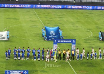 Dramatis! Persib Bandung Kalahkan Bali United dengan 10 Pemain