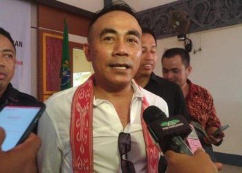 Wagub Kalbar Ajak Dedi Mulyadi Bangun Daerah dengan APBD Rp6 Triliun: “Saya Cium Lututnya”