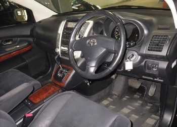 Penyakit Dasbor Retak dan Lengket pada Harrier, Camry, dan Alphard CBU: Solusi dan Biaya Perbaikan