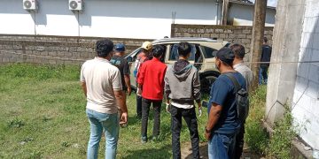 Warga Temukan Mayat di Mobil Terparkir Sebulan