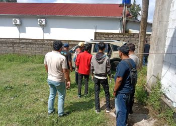 Warga Temukan Mayat di Mobil yang Terparkir Sebulan