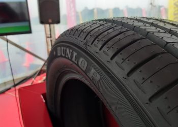 Wajib Tahu, Hal Kecil Ini Penyebab Ban Mobil Bekas Retak Halus