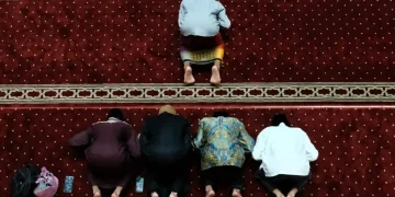 Jadwal Shalat Cirebon Hari Ini, Senin April 2026