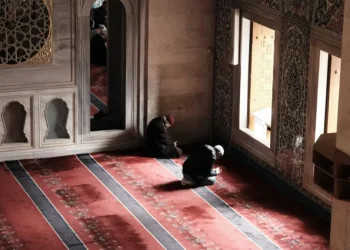 Jadwal Shalat Garut Hari Ini, Senin April 2026