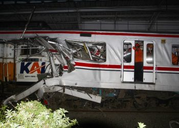 Daftar 13 Perjalanan Kereta yang Dibatalkan Akibat Kecelakaan di Bekasi Timur