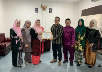 Lis Hafrida, Inspirasi Perempuan Dumai dari Kampus