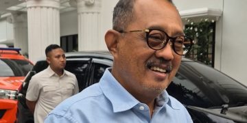 Viral! Korban Penipuan Kerja oleh Mantan Camat Pakal Laporkan ke Armuji, Warga Keluarkan Rp 25 Juta Tanpa Kwitansi