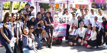Kemeriahan “Waroeng Glowing” Hiasi Car Free Day FX Sudirman–Blok M