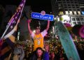 Lakers Kalahkan Rockets Tanpa Doncic di Laga Pertama Playoffs NBA