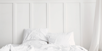 10 Ide Cat Dinding Putih untuk Ruang Tidur Elegan dan Estetik