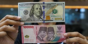 Rupiah melemah, cek kurs dolar hari ini di BCA, BRI, Mandiri, dan BNI