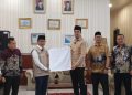 Perumda Tirtanadi Bagikan 5.974 Handuk Kepada Jamaah Haji, Dirut: Doakan Kami Tetap Jujur Layani Masyarakat