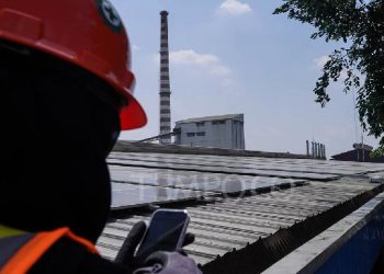 PLTS Atap Terbesar di Indonesia Diresmikan, 17 Kali Luas GBK