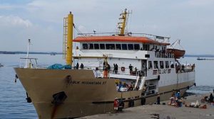 Jadwal-Tol-Laut-KM-Sabuk-Nusantara-57-Dari-Kendari-21-Februari-2024-Lewati-Bobong-Tikong-Sanana.jpg