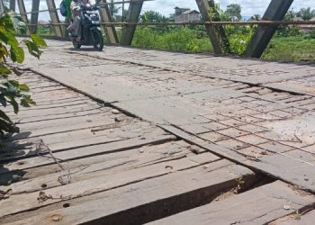 Dana Proyek Dicoret, Perbaikan Jembatan Kapten Mulyono Kotim Tertunda Meski Ada Korban