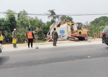 Bangunan liar di Semeru Bogor Dibongkar, Warga: Jangan Jadi Tumpukan Sampah