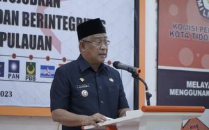 Walikota_Tidore_Kepulauan_Capt_H__Ali_Ibrahim_memberikan_sambutan_pada_kegiatan_deklarasi_pemilu_damai_2024.jpeg