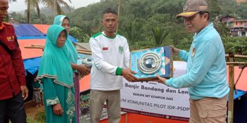 Ratusan Warga Gondang Terima Bantuan dari Pemkab Pasca Banjir dan Longsor