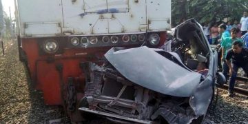 Kisah penumpang selamat dari tabrakan kereta di Bekasi setelah turun tepat waktu
